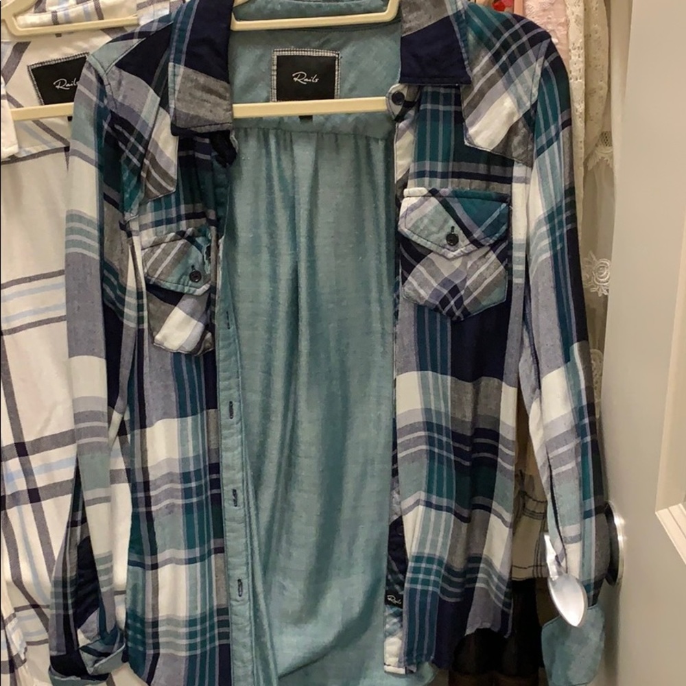 Rails Button Up - Picture 3 of 3